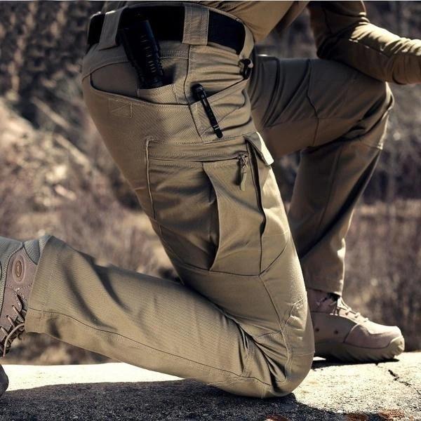 Pantalón multifuncional impermeable