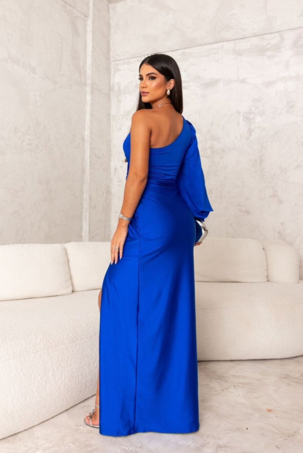 ARACELI - VESTIDO SATINADO DE UNA MANGA