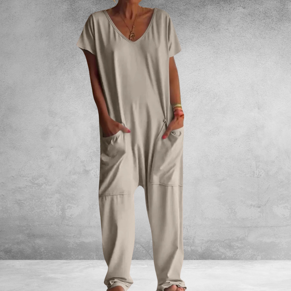 Long short-sleeved jumpsuit
