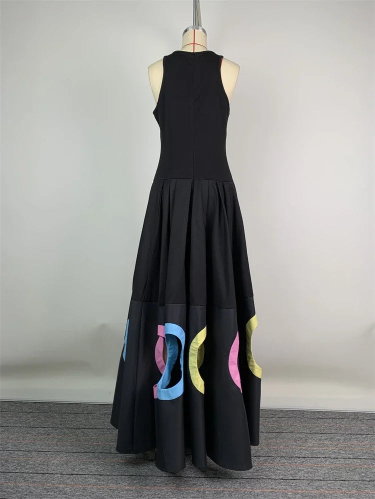Vestido con Detalles de Calado y Plisados