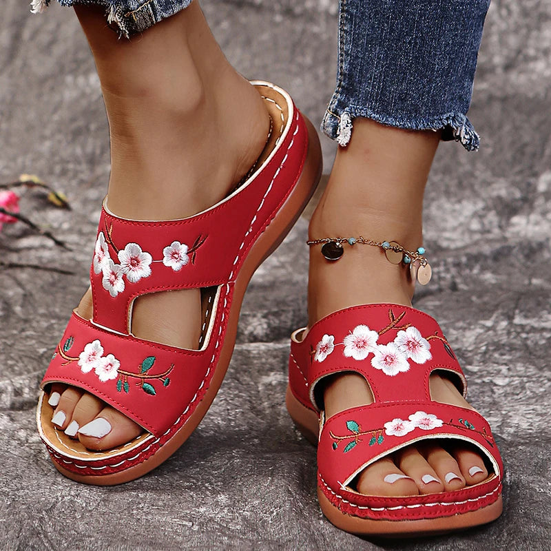 Sandalias Cuñas Bordadas