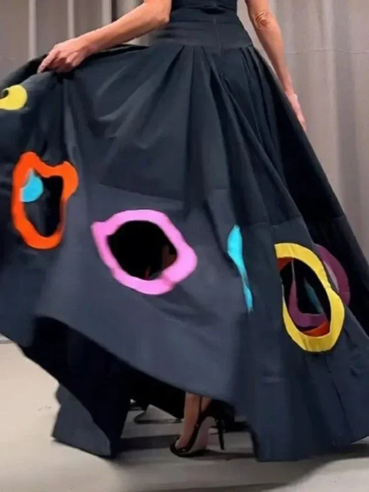 Vestido con Detalles de Calado y Plisados