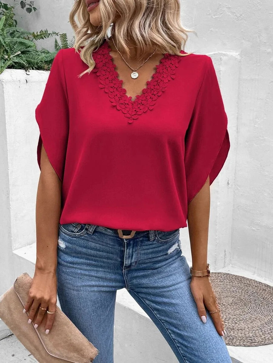 Blusa Elegante de Cuello V