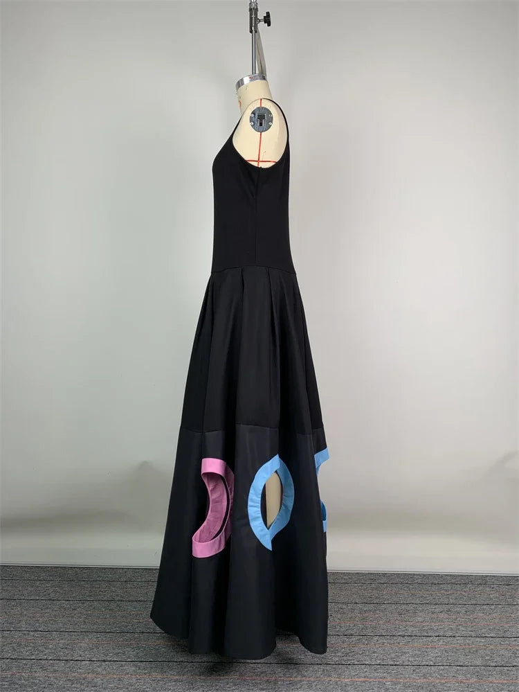 Vestido con Detalles de Calado y Plisados