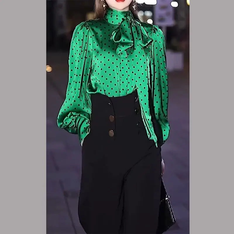 Blusa con Lazo y Cuello Bufanda