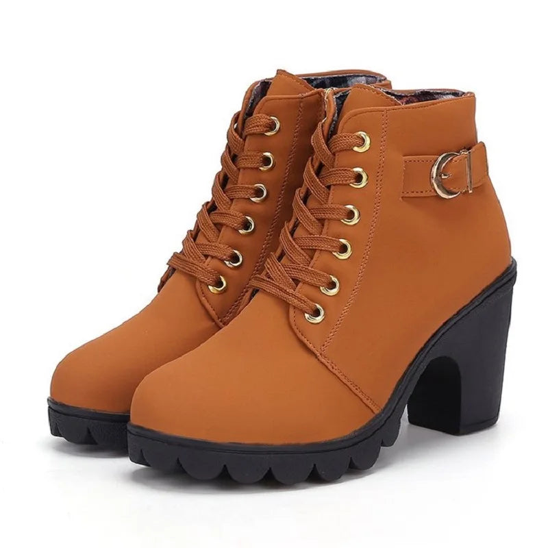Botas de Tacón Alto con Cordones