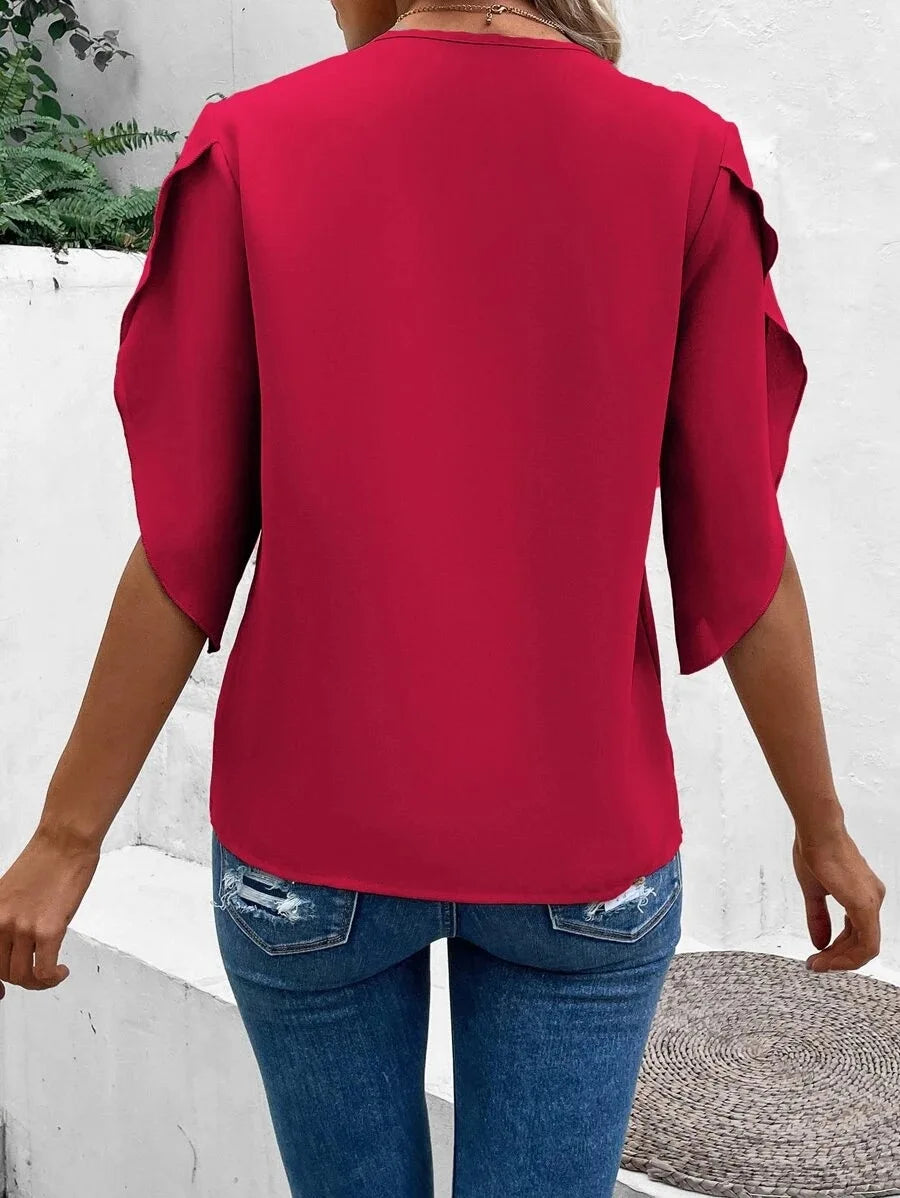 Blusa Elegante de Cuello V