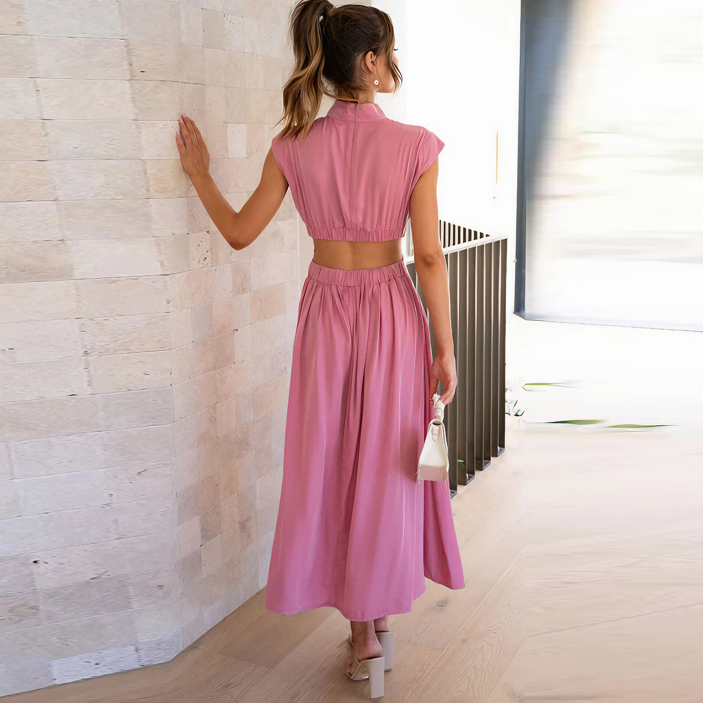 Victoria - Long sleeveless dress