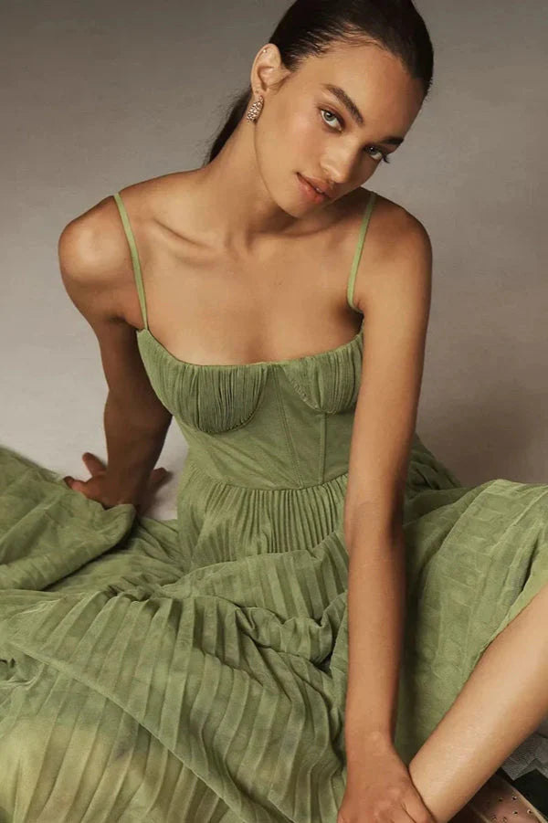 ISABELLA | VESTIDO MIDI ELEGANTE PLISADO