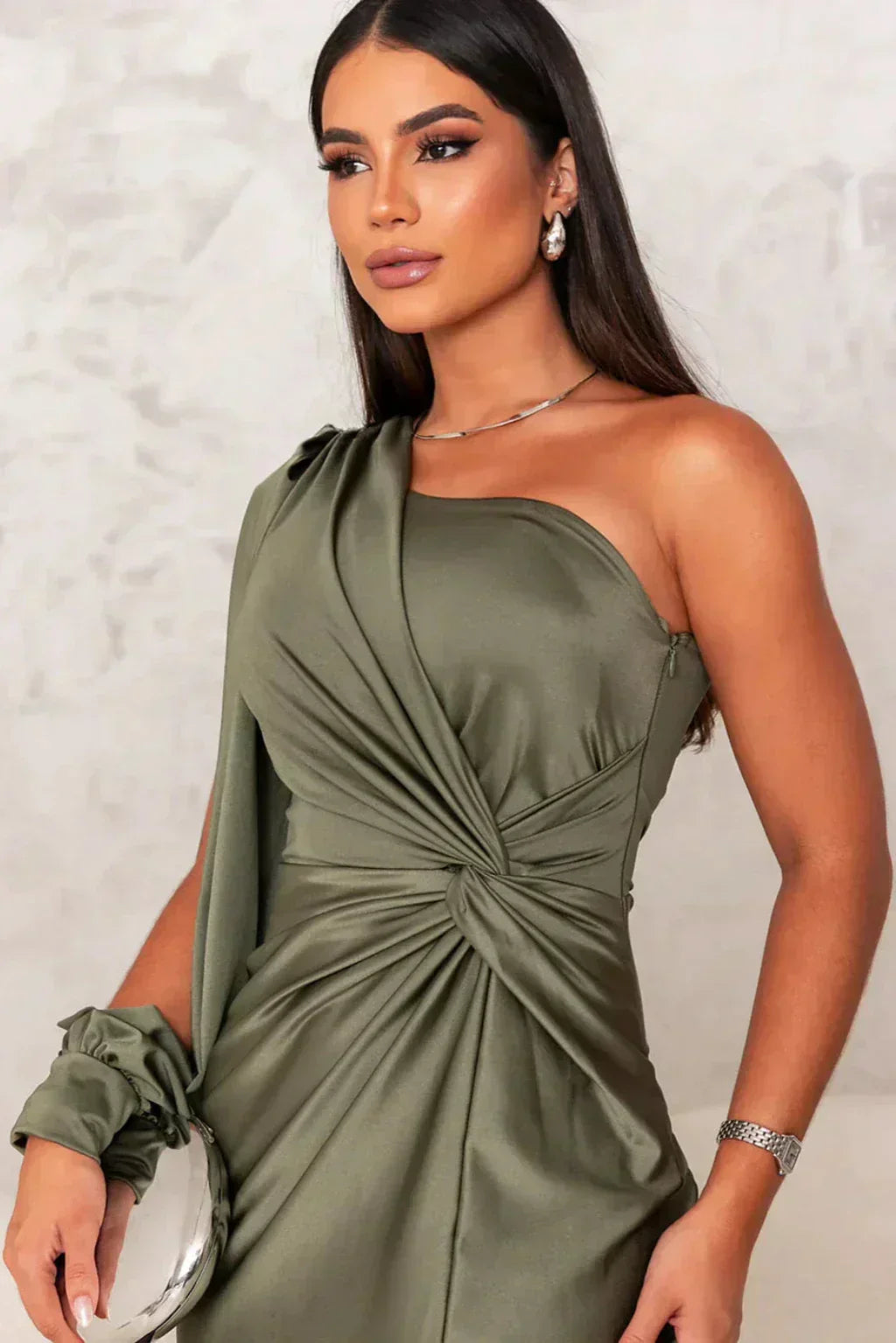ARACELI - VESTIDO SATINADO DE UNA MANGA