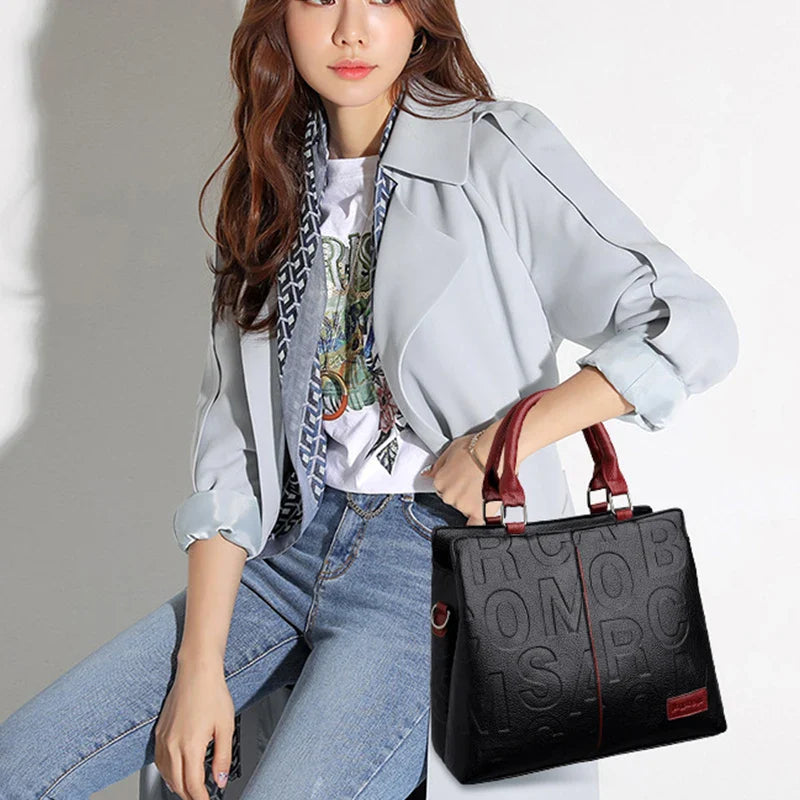 Nuevo Bolso de Mano con Letras Grabadas