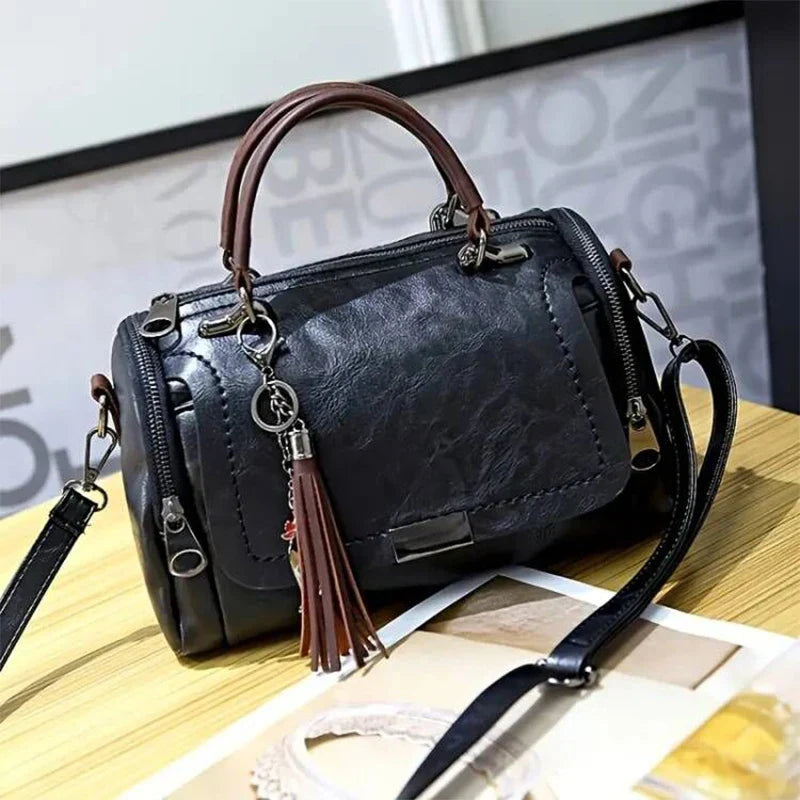 Bolso con Borla
