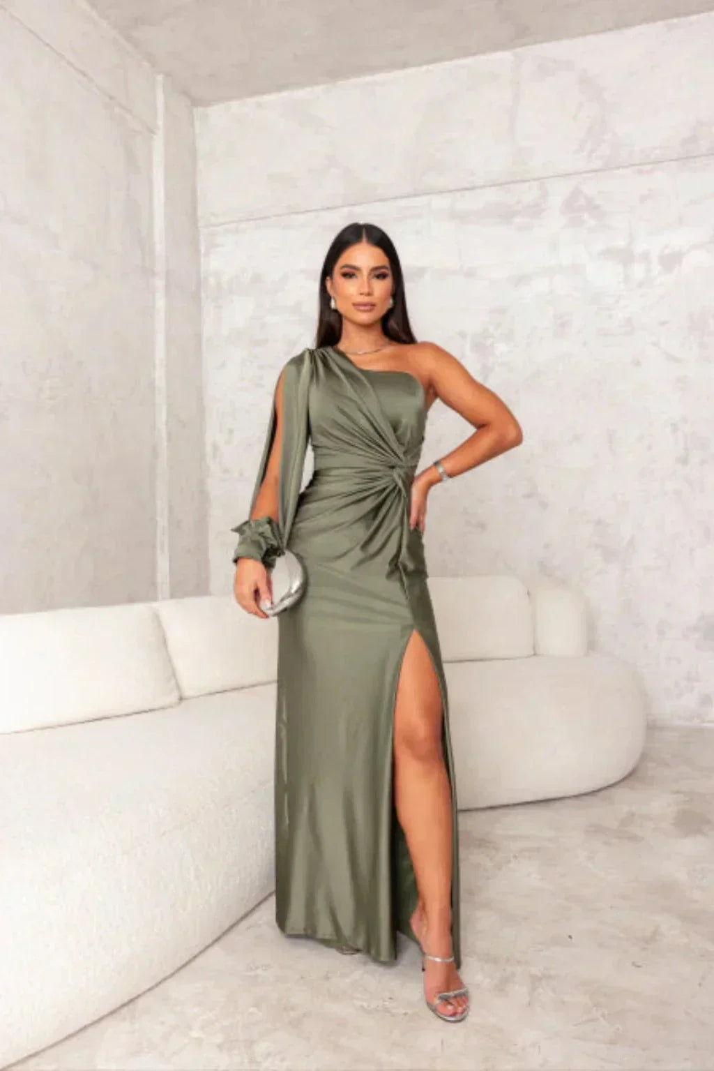 ARACELI - VESTIDO SATINADO DE UNA MANGA
