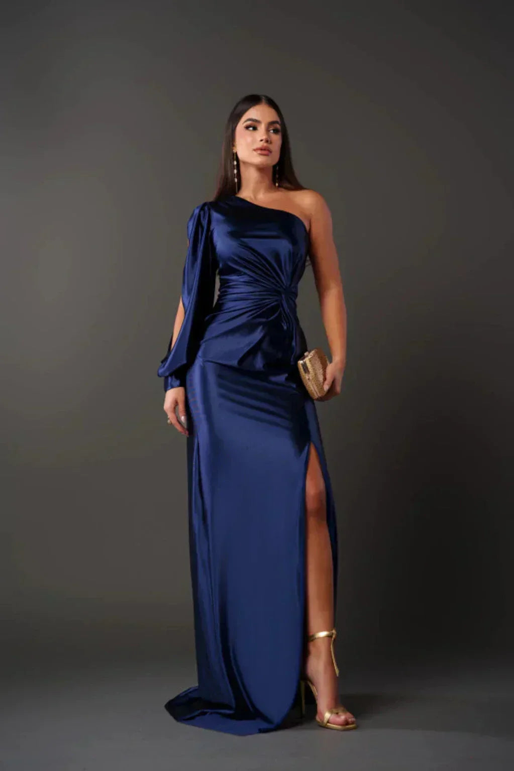 ARACELI - VESTIDO SATINADO DE UNA MANGA