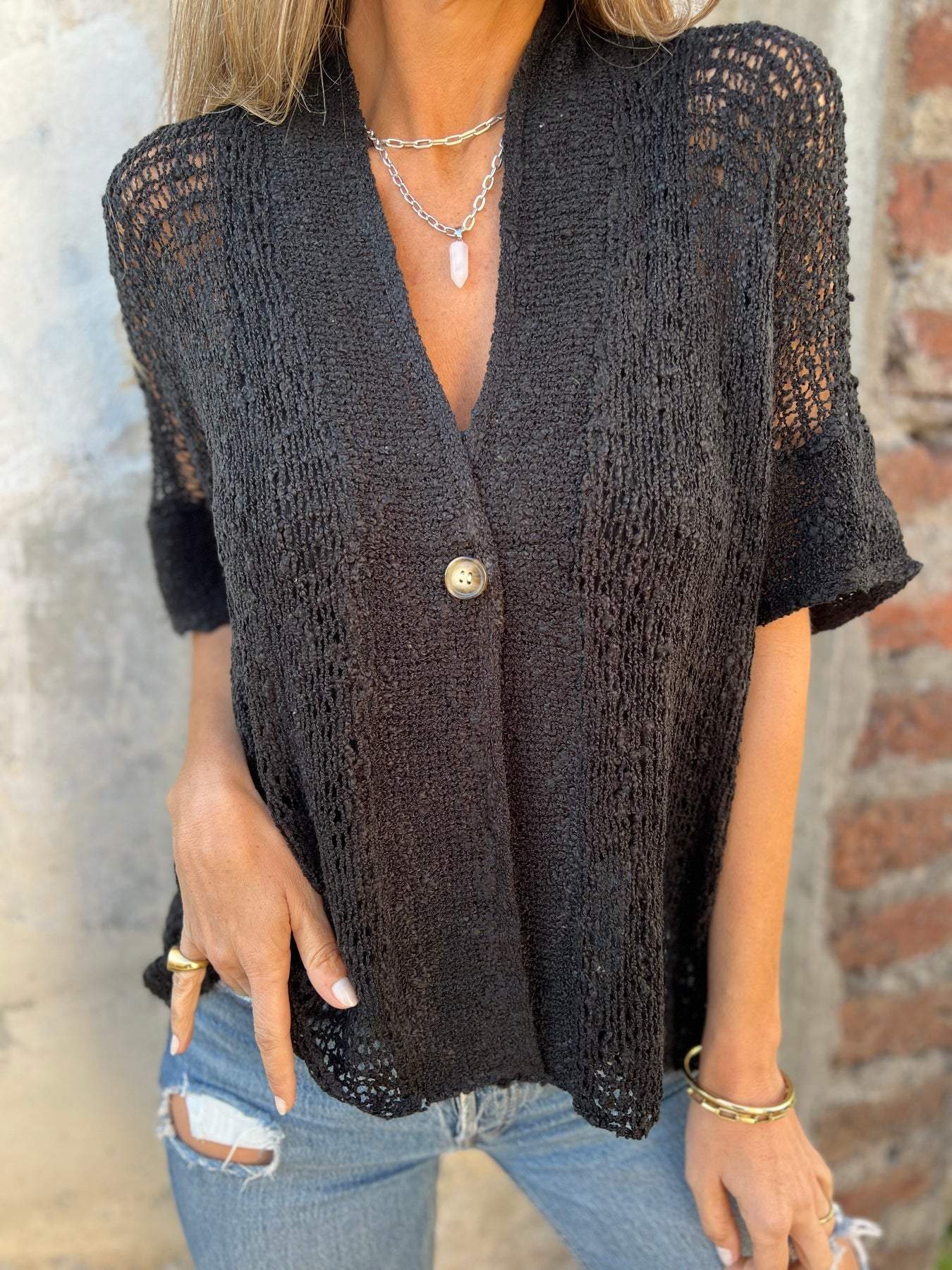 IVONIE - ELEGANT TEXTURED TOP