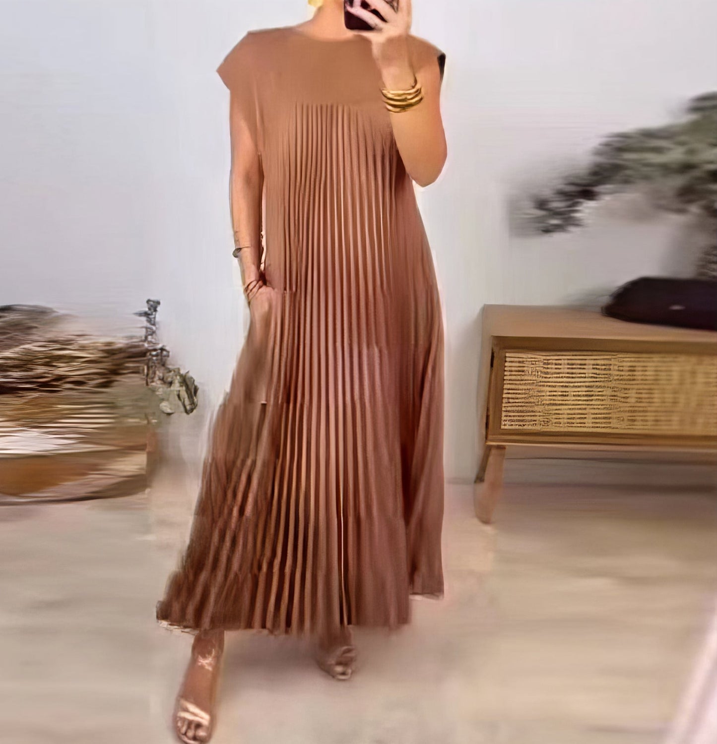 VESTIDO PLISADO SENCILLO SIN MANGAS