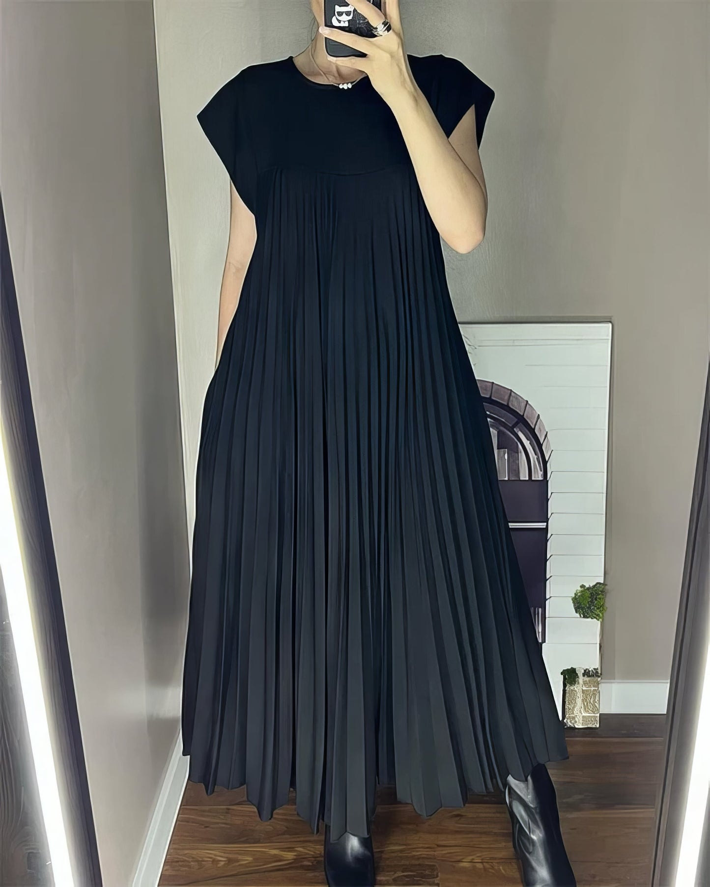 VESTIDO PLISADO SENCILLO SIN MANGAS